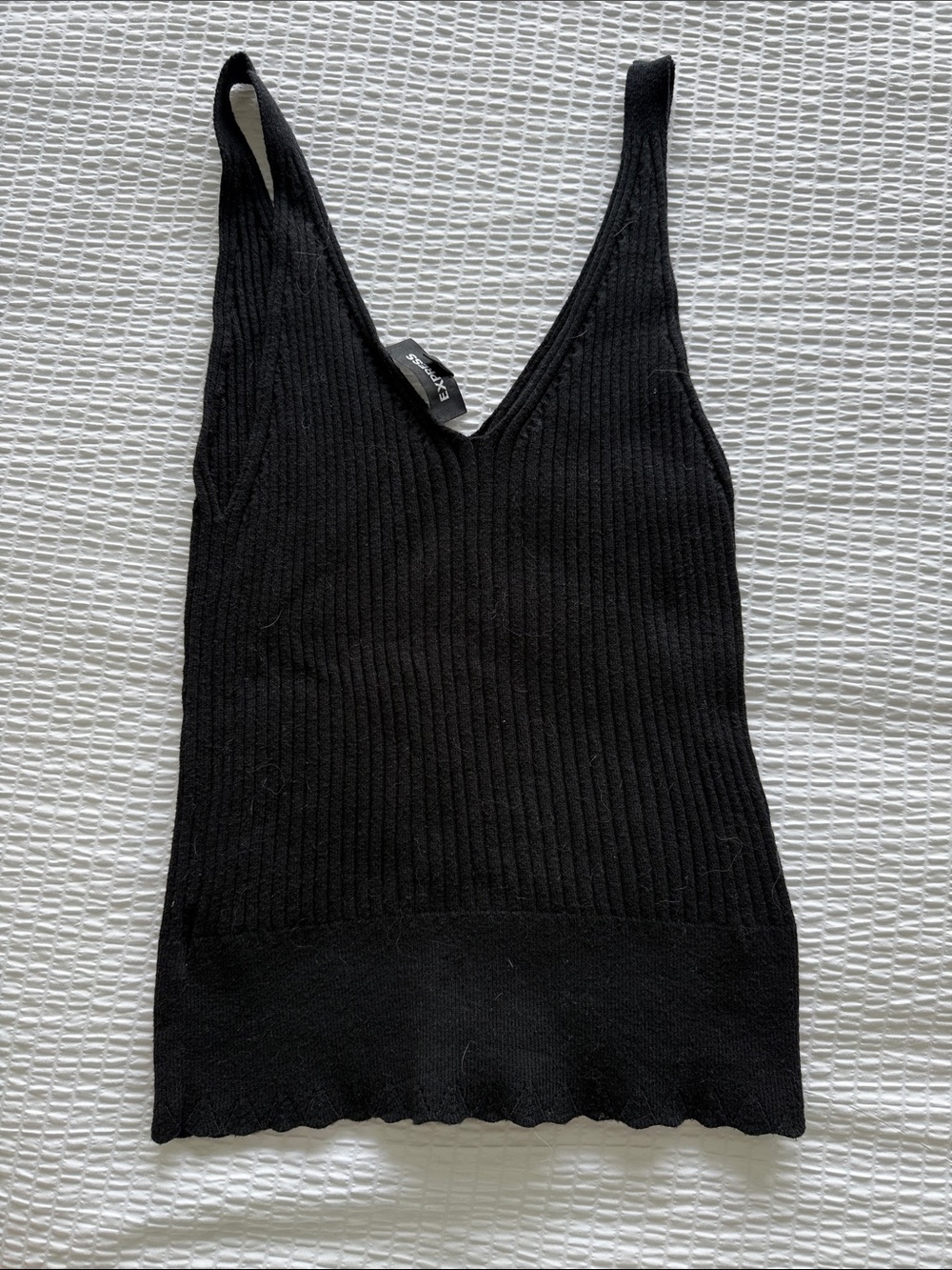 Express Knit Black Ribbed Button-Front Tank Top - Picture 2 of 4